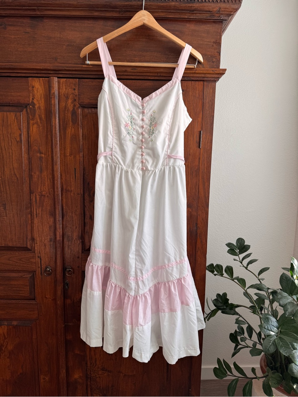 Miss Joni Vintage Embroidered Prairie Sundress
